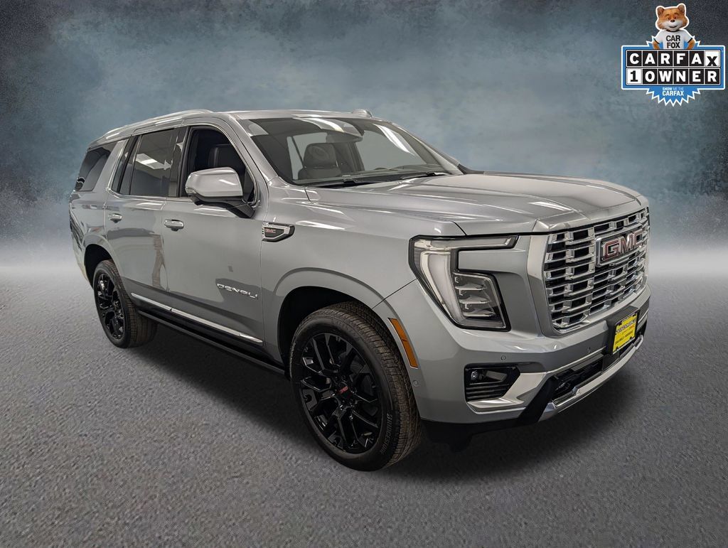 Used 2025 GMC Yukon Denali w/ Sun & Power Step Package AWD/4WD image 3
