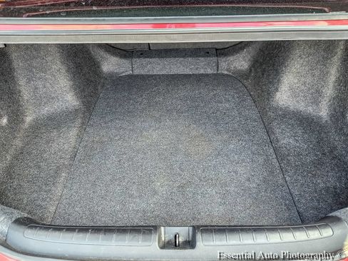 Used 2018 Honda Accord EX image 19