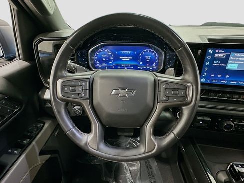 Certified 2022 Chevrolet Silverado 1500 ZR2 w/ Technology Package AWD/4WD image 11