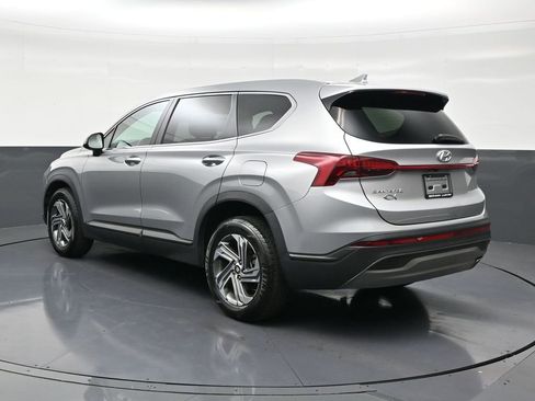 Used 2023 Hyundai Santa Fe SE image 3