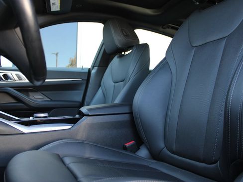Used 2023 BMW i4 eDrive40 RWD image 4