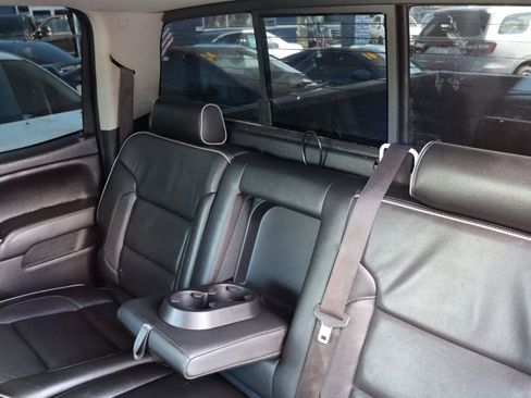 Used 2017 Chevrolet Silverado 1500 High Country RWD image 16