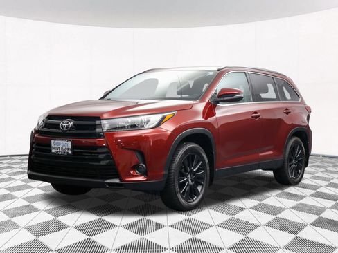 Used 2019 Toyota Highlander SE AWD/4WD image 42