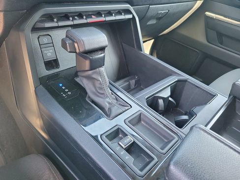 Used 2024 Toyota Tundra SR AWD/4WD image 22