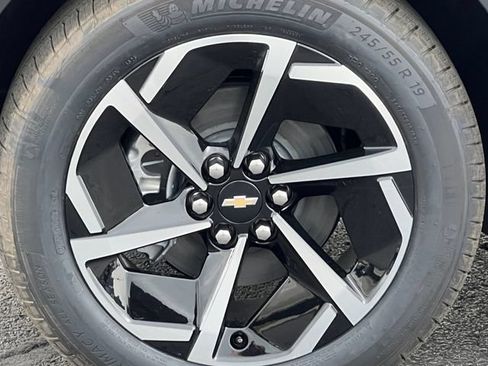 New 2026 Chevrolet Equinox EV LT FWD image 6