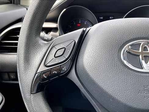 Used 2021 Toyota C-HR LE FWD image 22
