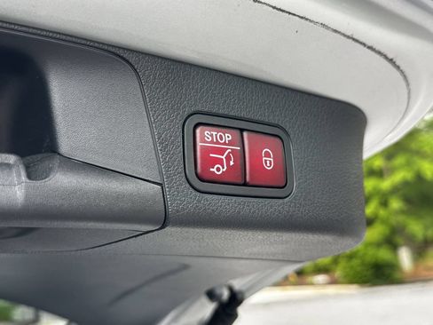 Certified 2022 Mercedes-Benz GLB 250 image 22