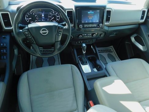 Used 2022 Nissan Frontier SV image 20