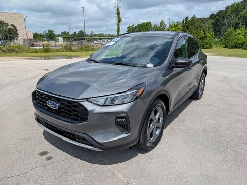 Certified 2025 Ford Escape ST-Line FWD image 5