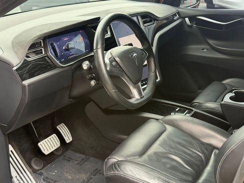 Used 2016 Tesla Model X Performance image 24