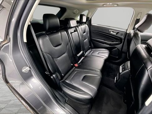Certified 2022 Ford Edge Titanium w/ Equipment Group 301A AWD/4WD image 27