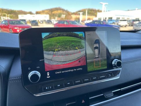 Used 2024 Mitsubishi Outlander SE image 41