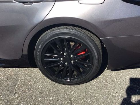 Used 2022 Toyota Camry SE image 9