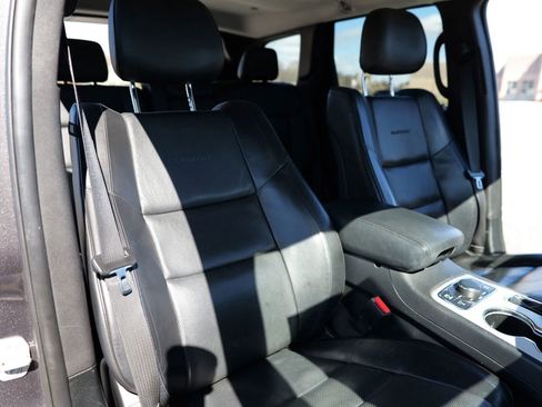 Used 2018 Jeep Grand Cherokee Summit image 24