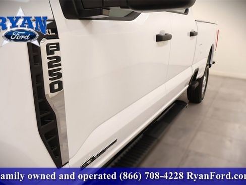 New 2025 Ford F250 XL w/ FX4 Off-Road Package image 35
