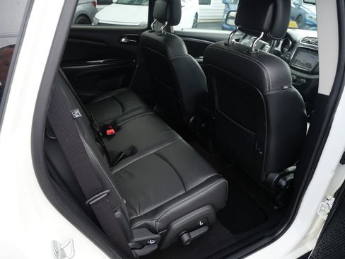 Used 2019 Dodge Journey Crossroad w/ Nav & Sun Group image 21