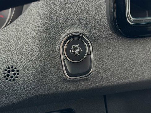 Used 2024 Mercedes-Benz Sprinter 2500 image 22