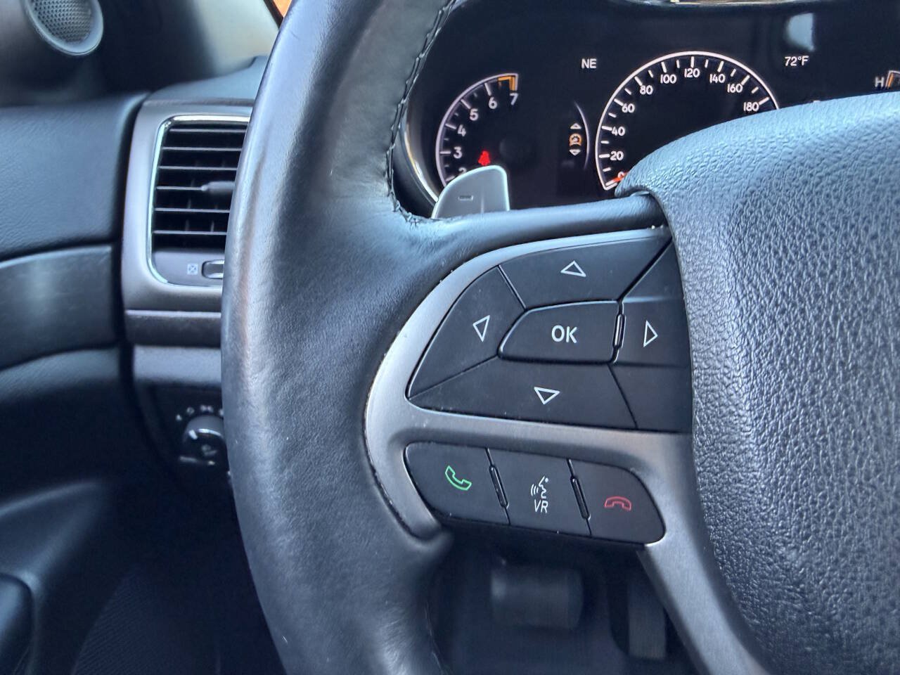 Used 2017 Jeep Grand Cherokee Altitude AWD/4WD image 19