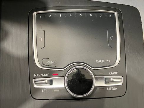 Used 2018 Audi SQ5 Premium Plus AWD/4WD image 38