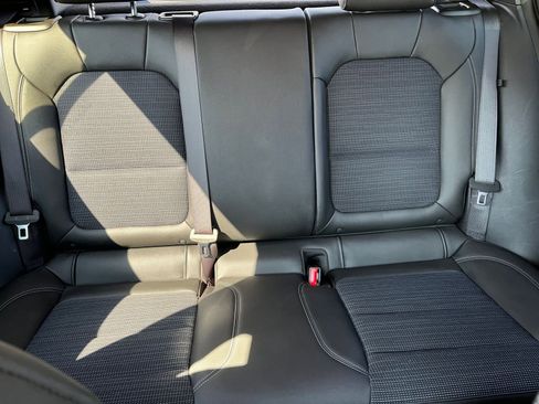 Used 2025 Buick Envista Preferred image 36