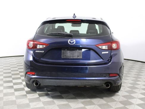 Used 2018 MAZDA MAZDA3 Grand Touring w/ Premium Equipment Package FWD image 12