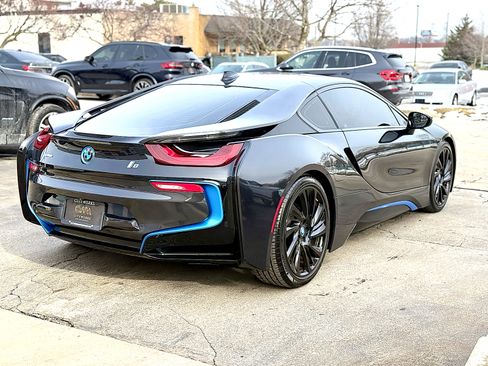 Used 2015 BMW i8 image 7