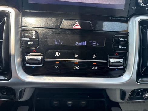 Used 2021 Kia Sorento S FWD image 24