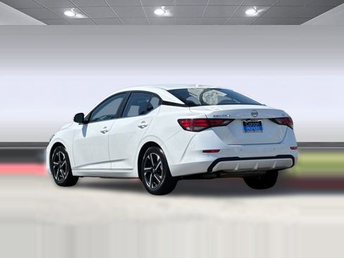 Used 2024 Nissan Sentra SV FWD image 3