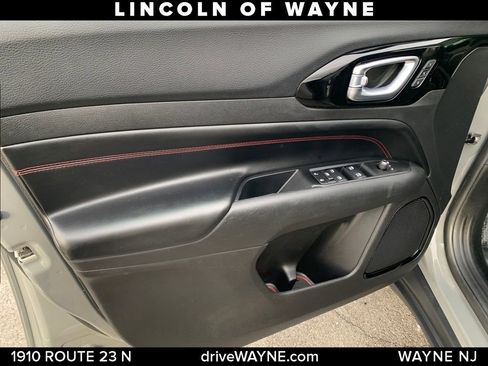 Used 2022 Jeep Compass Trailhawk w/ Trailhawk Elite Group image 12