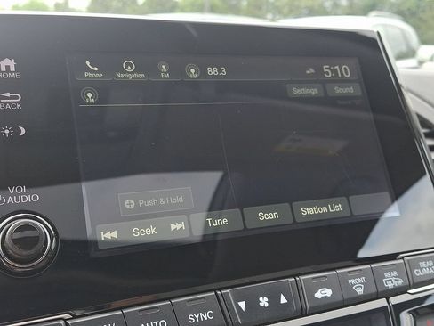 Used 2024 Honda Odyssey Touring image 17