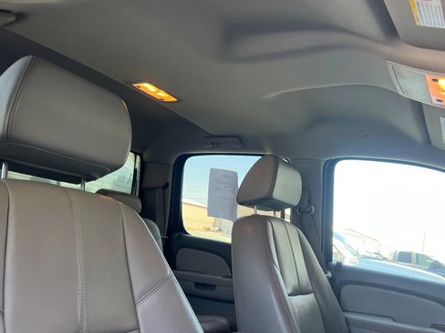 Used 2007 GMC Sierra 2500 SLT w/ Convenience Package AWD/4WD image 16