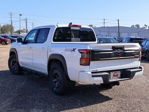 New 2026 Nissan Frontier Pro-X image 2