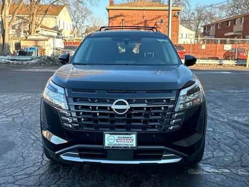 New 2026 Nissan Pathfinder Platinum w/ Cargo Package image 2