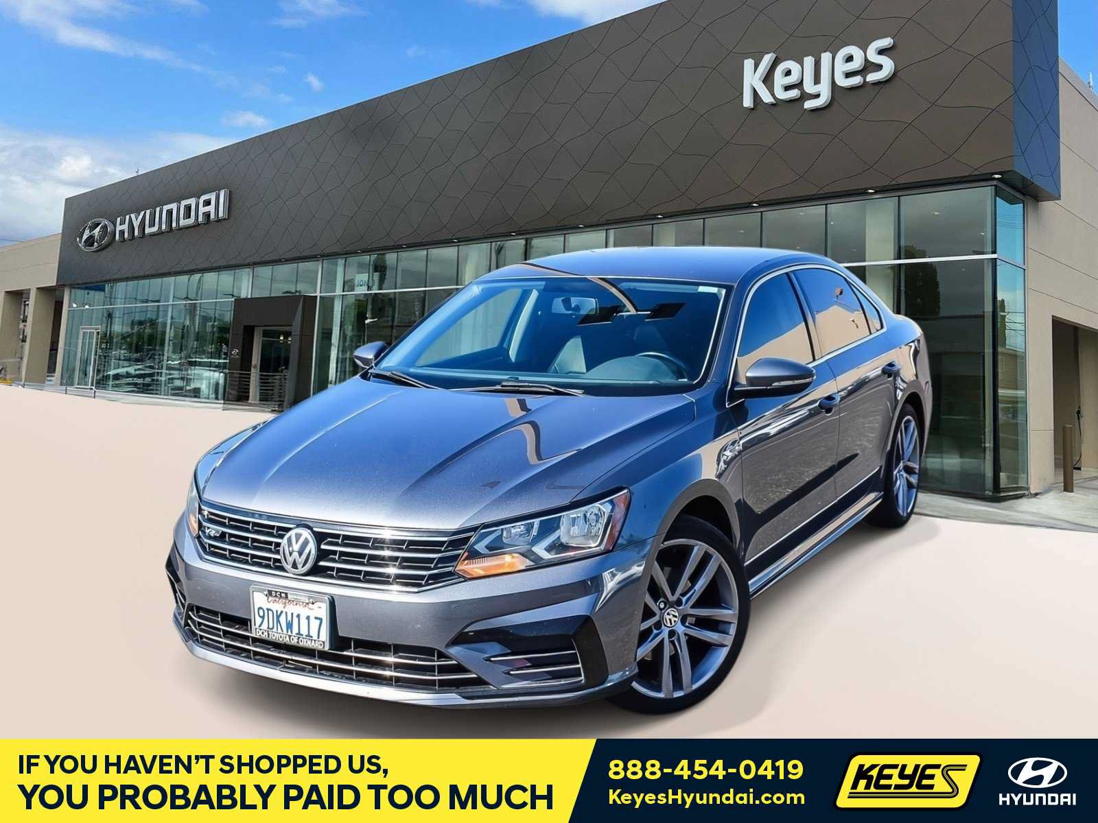 Used 2017 Volkswagen Passat 1.8T R-Line FWD image 1