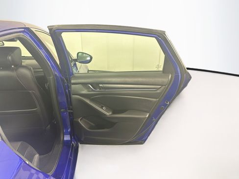 Used 2020 Honda Accord Sport image 28