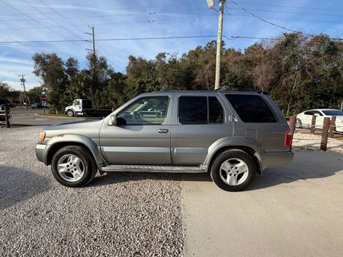 Used 2003 INFINITI QX4 QX4 Sport Utility 4D image 5