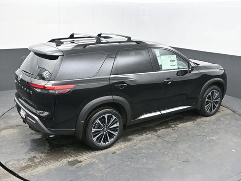 New 2026 Nissan Pathfinder Platinum w/ Cargo Package FWD image 38
