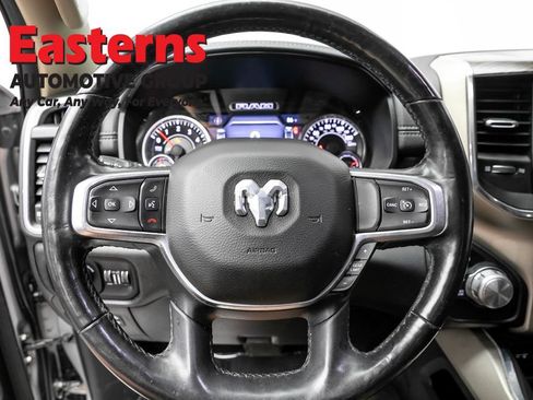 Used 2019 RAM 1500 Laramie AWD/4WD image 10