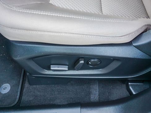 Certified 2022 Ford Explorer XLT image 20