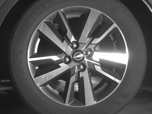 Used 2025 Nissan Versa SV FWD image 14