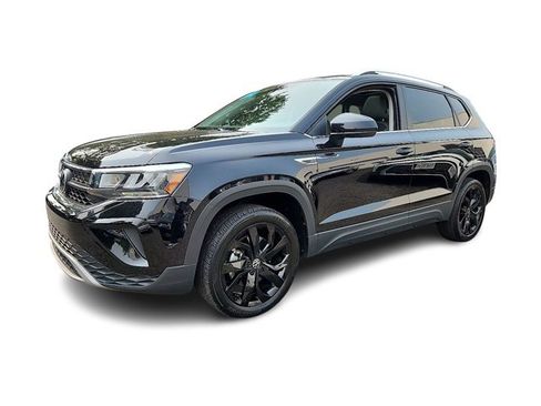 Certified 2022 Volkswagen Taos SE w/ Panoramic Sunroof Package image 3
