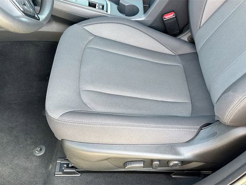 Certified 2025 Subaru Crosstrek 2.0i Premium image 27