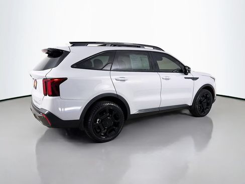 Used 2025 Kia Sorento EX AWD/4WD image 8
