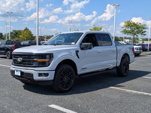 New 2025 Ford F150 XLT w/ Equipment Group 302A MID image 4