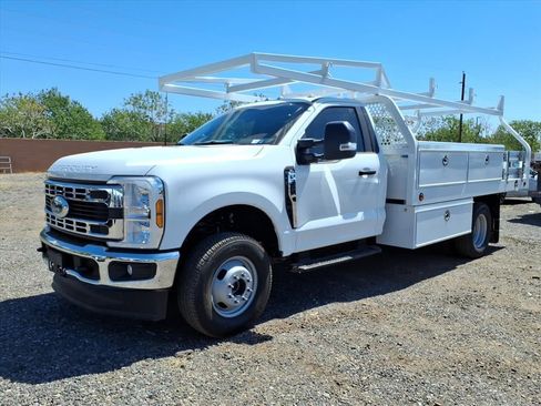 New 2025 Ford F350 XL w/ XL Chrome Package AWD/4WD image 8