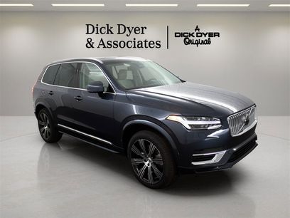 New 2025 Volvo XC90 T8 Plus w/ Protection Package Premier
