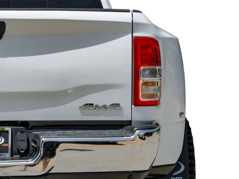 Used 2024 RAM 3500 Tradesman w/ Chrome Appearance Group AWD/4WD image 52