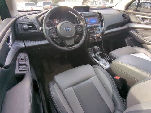 Used 2022 Subaru Ascent Onyx Edition image 5