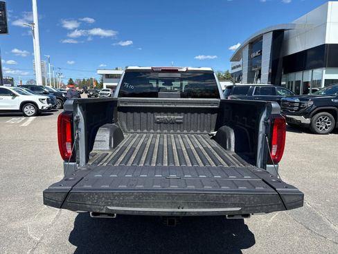 New 2026 GMC Sierra 1500 SLT AWD/4WD image 11