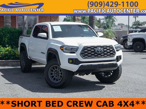 Used 2021 Toyota Tacoma TRD Off-Road w/ Technology Package AWD/4WD image 1